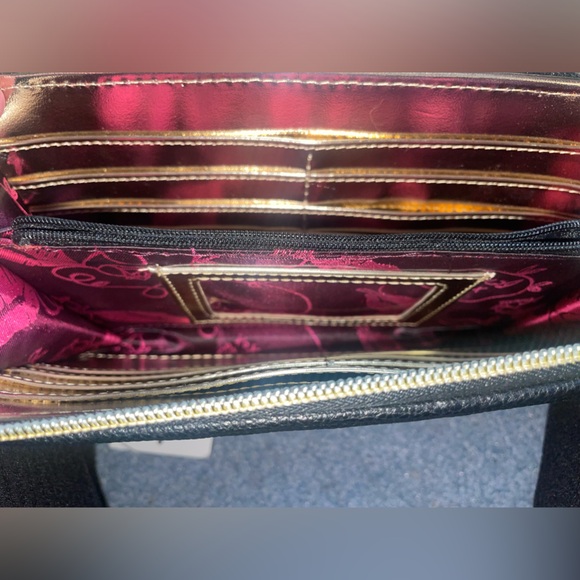 Betsey Johnson NWT zip around oversized wallet/clutch~Black w/ embroidered bows - Picture 5 of 7